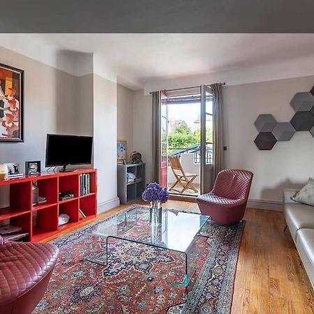 Exceptionnel 3 Pieces Art Deco En Dernier Etage Avec Garage Prive Centre Biarritz Apartment Exterior foto